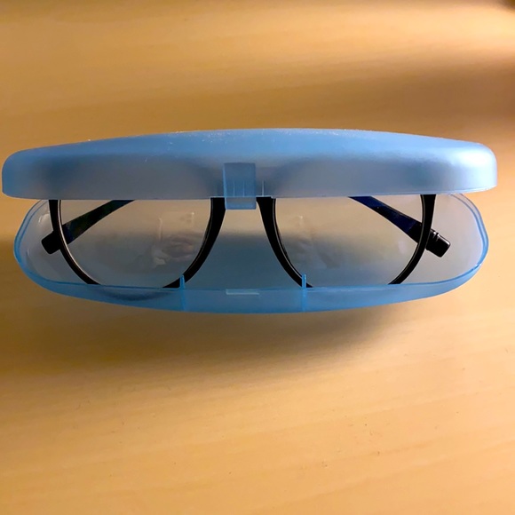 Blue light non prescription glasses - Picture 2 of 5